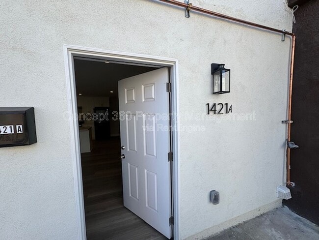 1421 Obispo Ave in Long Beach, CA - Building Photo - Building Photo