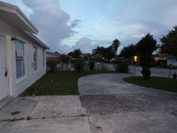 1572 W 31st St in West Palm Beach, FL - Building Photo - Building Photo