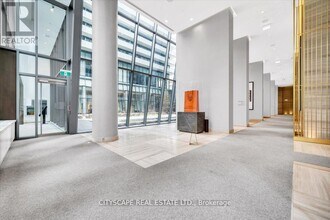 50-750 Charles St E in Toronto, ON - Building Photo - Building Photo