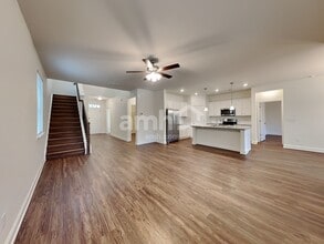 426 Levon Ct in Loganville, GA - Foto de edificio - Building Photo