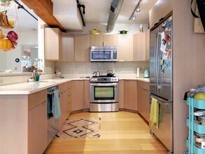 22 Cottage Park Ave, Unit #7 in Cambridge, MA - Foto de edificio - Building Photo