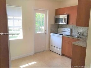 4038 SW 9th Terrace in Miami, FL - Building Photo - Building Photo