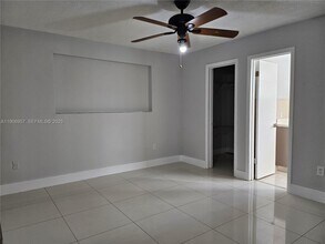 7416 SW 21st St in Miami, FL - Building Photo - Building Photo