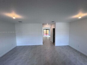 15490 NE 3rd Ave in Florida City, FL - Building Photo - Building Photo