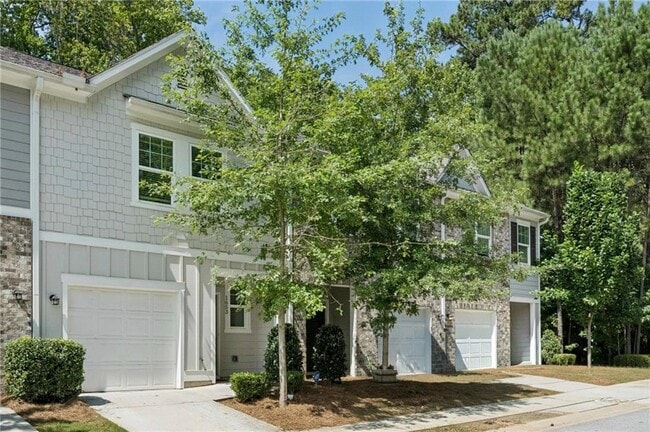 property at 1653 Vernon Blvd