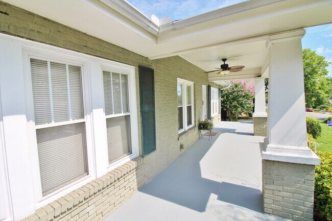 1711 Villa Pl, Unit A in Nashville, TN - Building Photo - Building Photo