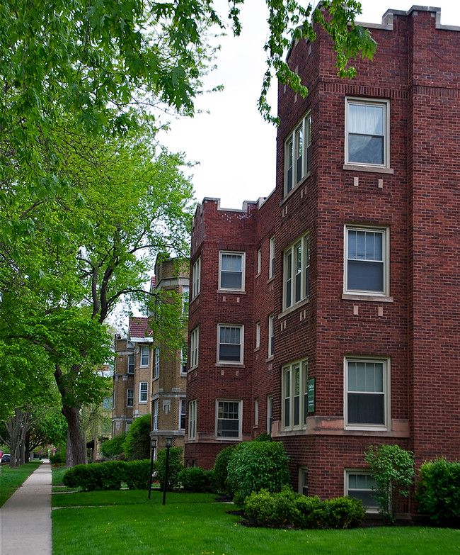 130-142 N. Humphrey Ave. in Oak Park, IL - Building Photo - Building Photo