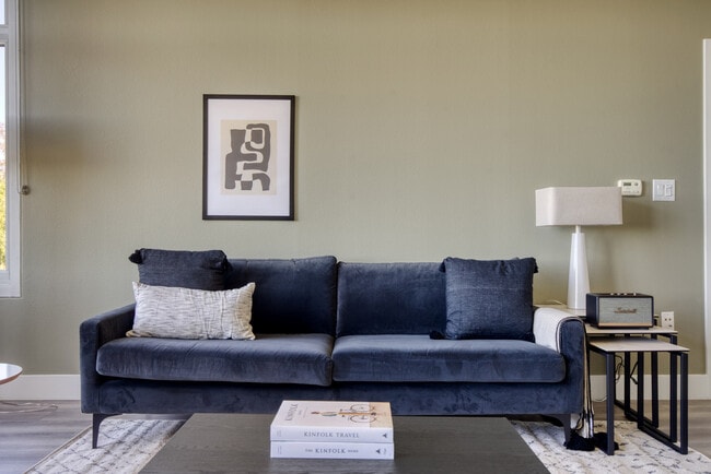 2400 W El Camino Real in Mountain View, CA - Building Photo - Building Photo