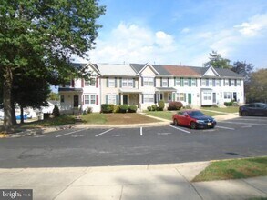 13141 Ripon Pl in Upper Marlboro, MD - Foto de edificio - Building Photo