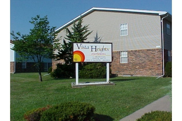 Vista Heights Apartments in Kirksville, MO - Foto de edificio - Building Photo