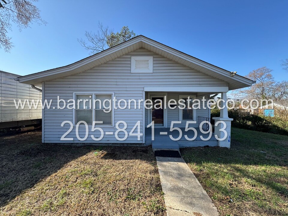 1401 Wharton Ave in Birmingham, AL - Building Photo