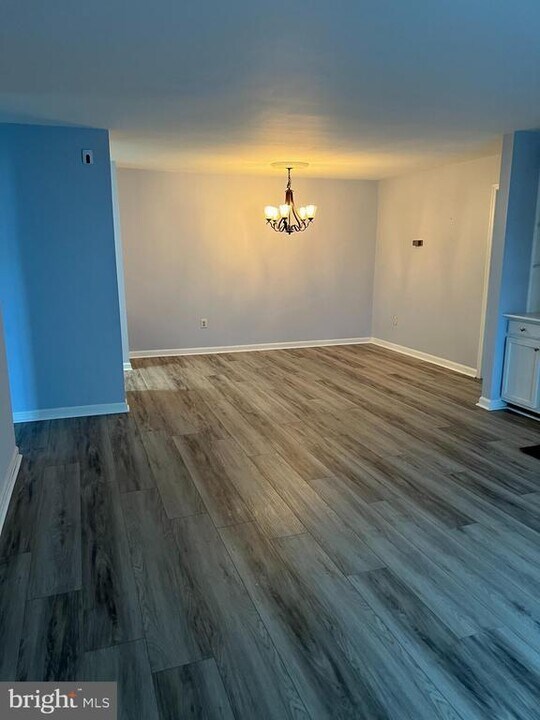 10205 Ashbrooke Ct in Oakton, VA - Foto de edificio