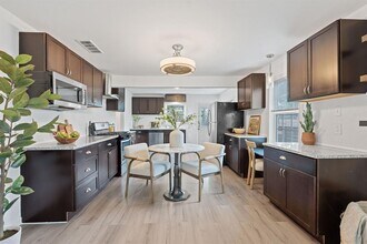 1156 Nickols Ave in Austin, TX - Building Photo - Building Photo
