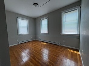 81 Saltonstall Ave, Unit A103 in New Haven, CT - Foto de edificio - Building Photo