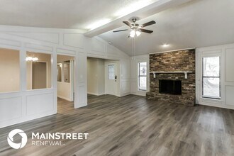 1421 Pine Hill Dr in Garland, TX - Foto de edificio - Building Photo