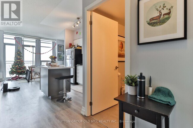 38 Joe Shuster Way in Toronto, ON - Building Photo - Building Photo