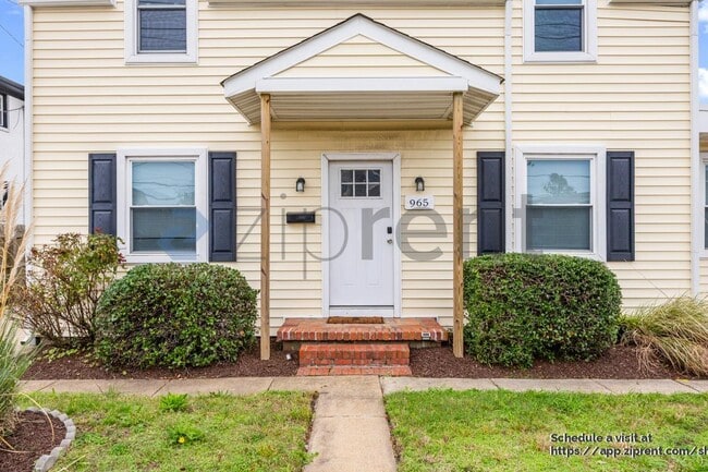 965 W Ocean View Ave in Norfolk, VA - Building Photo - Building Photo