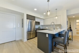 85 Willow Ct in Boston, MA - Foto de edificio - Building Photo