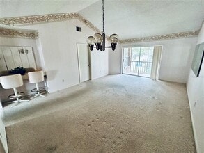 4826 Myrtle Oak Dr in New Port Richey, FL - Building Photo - Building Photo