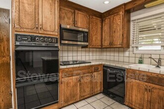 19248 Pinehaven Pl in Castro Valley, CA - Building Photo - Building Photo