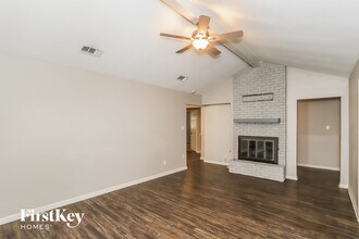 4908 Meadowlark St in Dickinson, TX - Building Photo - Building Photo