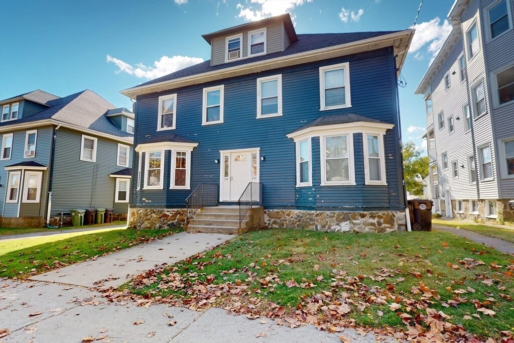 539 Mt Auburn St in Watertown, MA - Building Photo