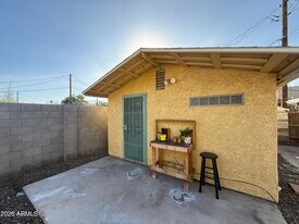 1005 E Moreland St in Phoenix, AZ - Building Photo