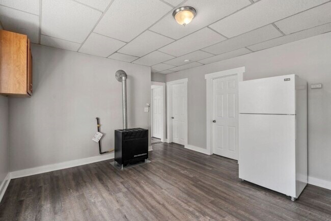 34 Esther St in Worcester, MA - Foto de edificio - Building Photo