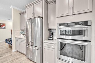 7921 NW 82nd Ct in Tamarac, FL - Foto de edificio - Building Photo