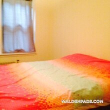 349 Pleasant St, Unit C-11 in Malden, MA - Foto de edificio - Building Photo