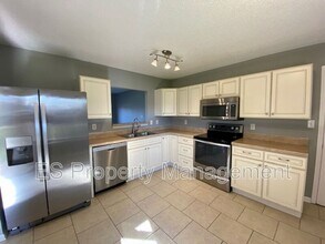 4028 Dogwood Ln in Franklin, IN - Building Photo - Building Photo