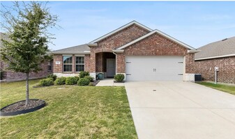 114 Harvard Blvd in Farmersville, TX - Building Photo