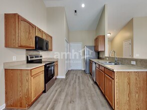 425 Watershed Dr in Goose Creek, SC - Building Photo - Building Photo