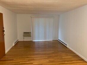 39 Englewood Ave, Unit 23 in Boston, MA - Building Photo - Building Photo