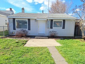 409 NE 37th St in Pendleton, OR - Building Photo