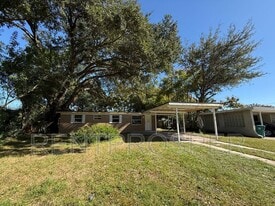 1192 Maxey Dr in Winter Garden, FL - Building Photo