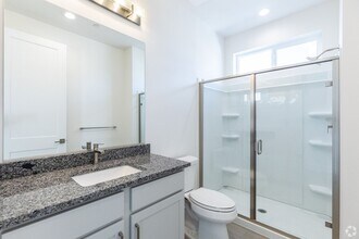 2082 Landen Ln in Santa Rosa, CA - Building Photo - Building Photo