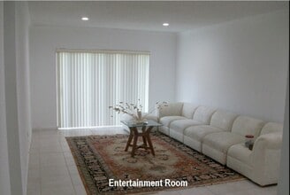 8732 Bella Vista Dr, Unit 42 in Boca Raton, FL - Foto de edificio - Building Photo