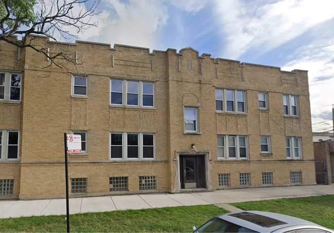 2833 W 66th St, Unit 2