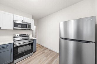 18997 Hilliard Blvd in Rocky River, OH - Building Photo - Building Photo