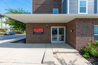 120 Flats in West Lafayette, IN - Foto de edificio - Building Photo