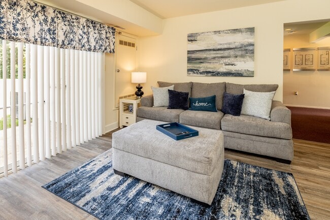 Seven Oaks Townhomes