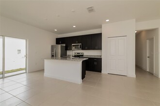 249 Elm Ct in Kissimmee, FL - Building Photo - Building Photo