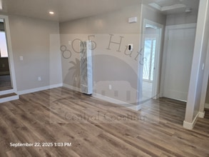 1378 Yale Pl in Santa Maria, CA - Foto de edificio - Building Photo