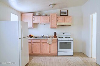 2460 N Treat Ave in Tucson, AZ - Building Photo - Building Photo