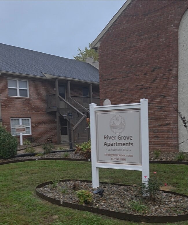 1002 E Main St, Unit 2MR