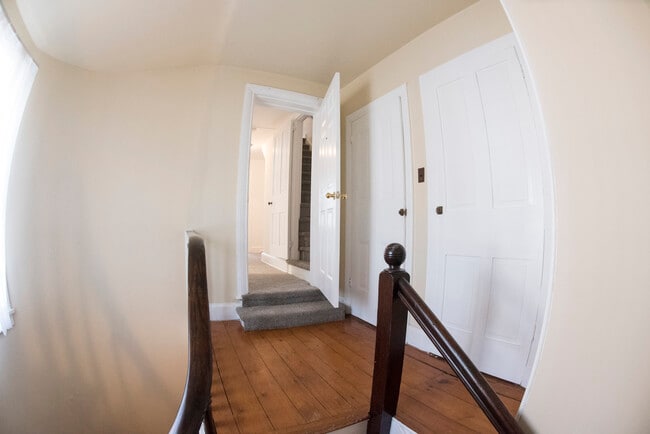 335 W Miner St, Unit Front in West Chester, PA - Building Photo - Building Photo