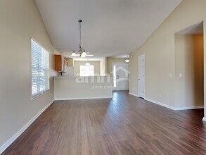 64 Cordage Cir in Savannah, GA - Foto de edificio - Building Photo