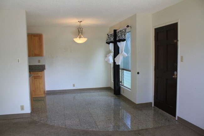 property at 94-1049-1049 Oli Pl