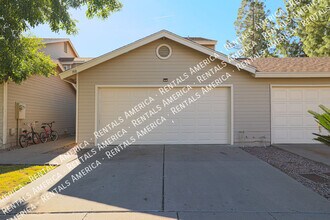 3134 E McKellips Rd in Mesa, AZ - Foto de edificio - Building Photo